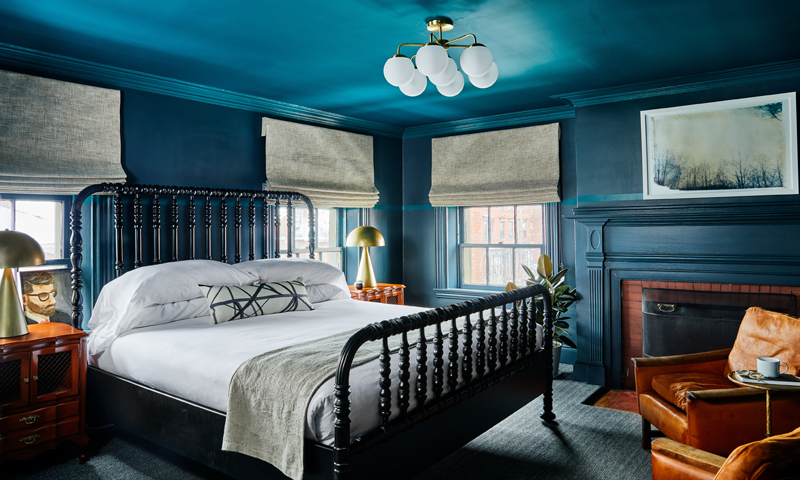 Blind Tiger Bedroom, Photo Credit: Read McKendree