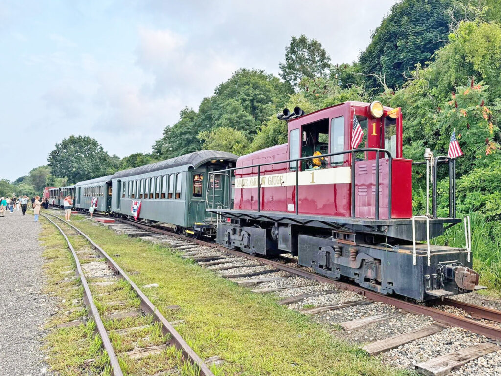 Train. Photo Credit: Maine Narrow Gauge Railroad Co + Museum