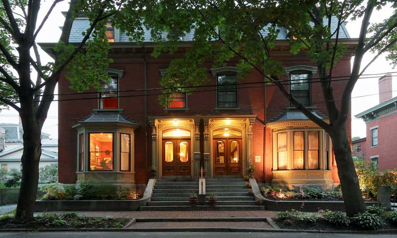 Exterior of Inn. Photo Provided by Inn On Carleton