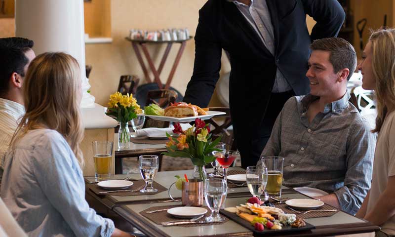 Dining. Photo Provided by Holiday Inn By the Bay