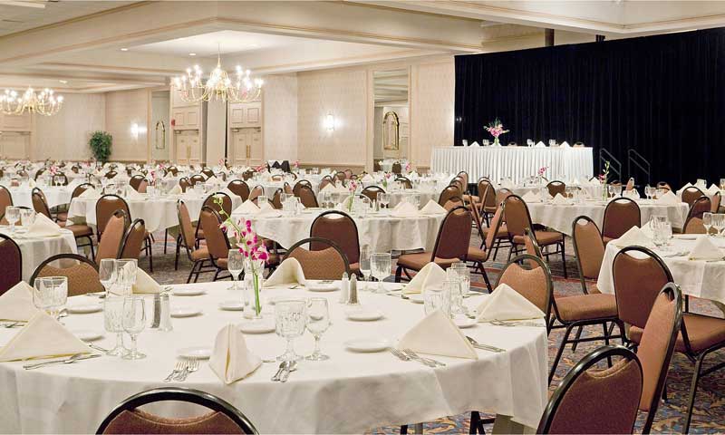 Meetings Space. Photo Provided by Holiday Inn By the Bay