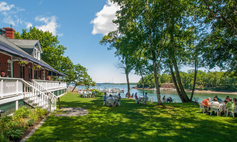 Outdoor seating. Photo Provided by Diamond's Edge Restaurant