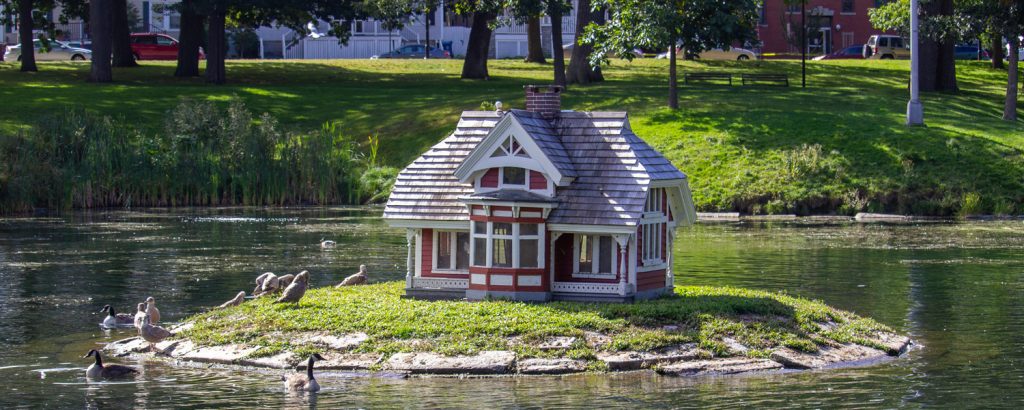 Deering Oaks Park, Photo Credit: Serena folding Deering Oaks Park, Photo Credit: Serena folding