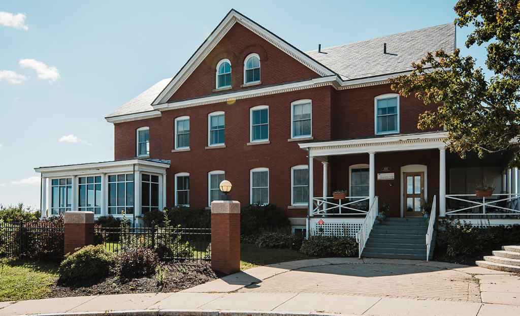 Exterior of McKernan Inn. Photo Credit: Molly Bretton