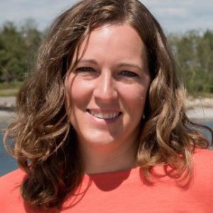 Lisa Luken Headshot