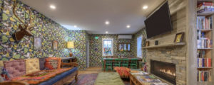 Black Elephant Hostel Living Room, Photo Credit: Peter G. Morneau