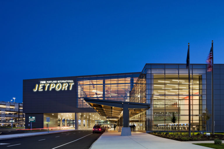 Jetport Exterior, Photo Credit: Robert Benson Gensler / Portland International Jetport Jetport Exterior, Photo Credit: Robert Benson Gensler / Portland International Jetport