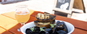 Local Mussels in Downtown Portland. Photo Credit: Capshore Photography