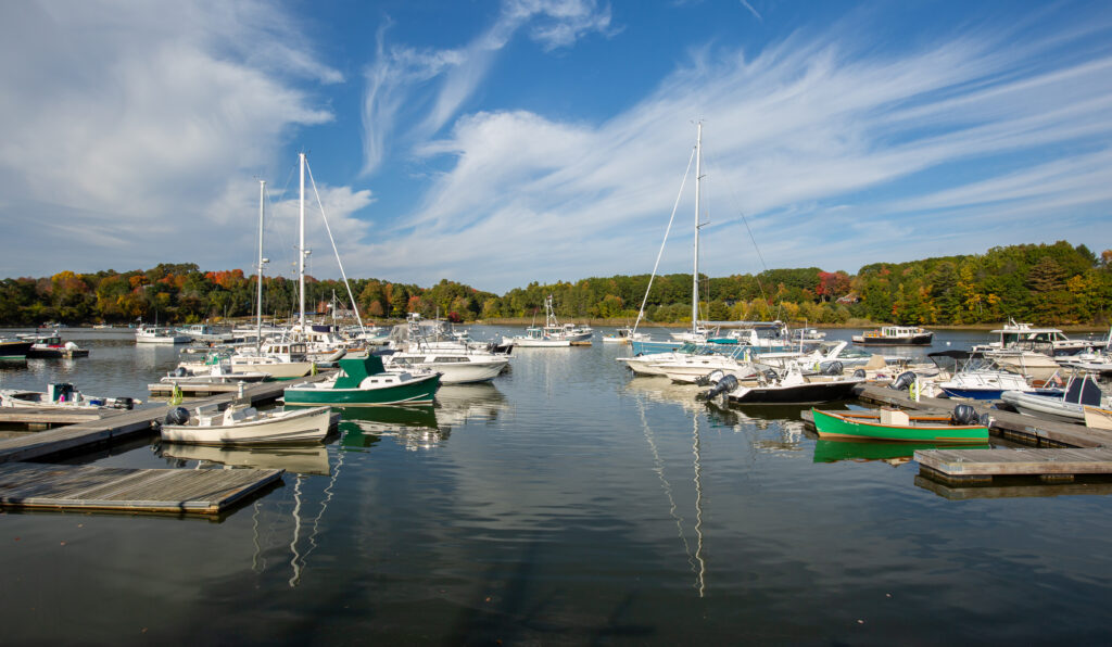 Yankee Marina, Photo Credits: Serena Folding Yankee Marina, Photo Credits: Serena Folding