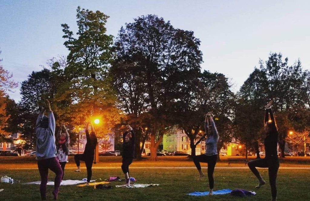 Outdoor Yoga, Photo Credits: Shannon Bryan - Fit Maine Outdoor Yoga, Photo Credits: Shannon Bryan - Fit Maine