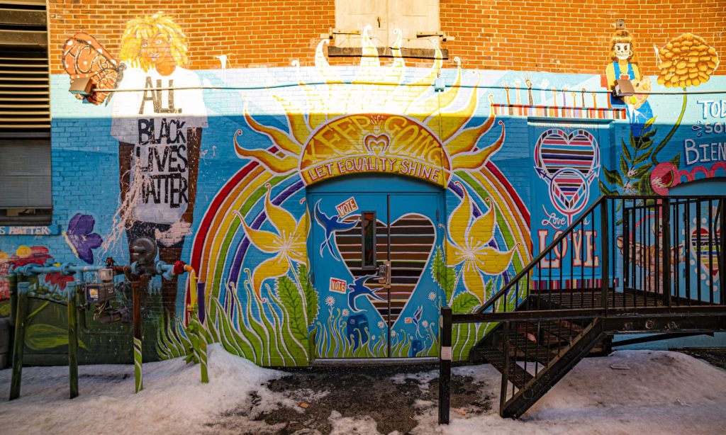Mural Photo Credits: Capshore Photography Mural Photo Credits: Capshore Photography