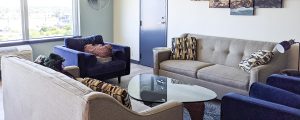 Holiday Inn By the Bay Entertaining Area, Photo Credit: Capshore Photography