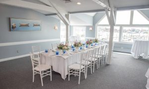 Dining Table in Spinnaker Room, Photo Credits: Saltwater Grille