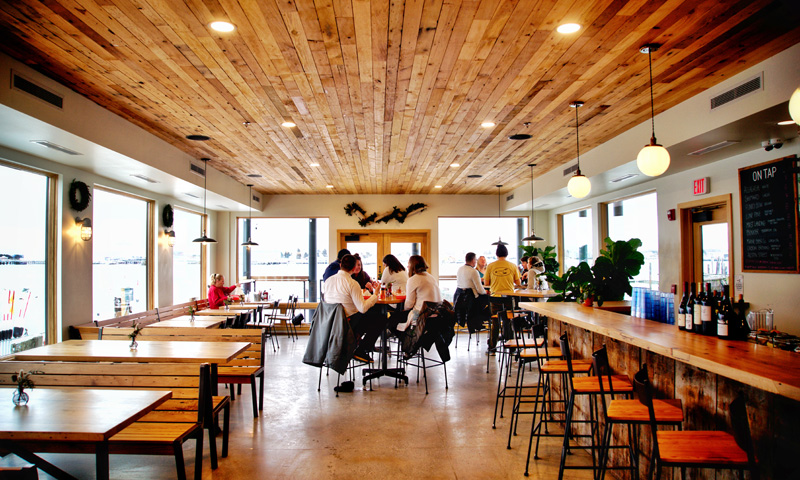 Luke's Lobster Dining, Photo Credit: Capshore Photography Luke's Lobster Dining, Photo Credit: Capshore Photography