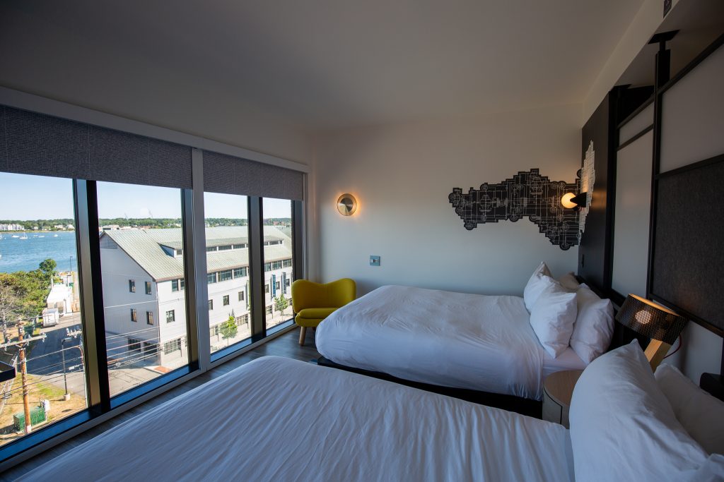 Aloft Room, Photo Credits: Serena Folding Aloft Room, Photo Credits: Serena Folding