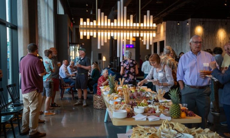 Aloft Partner Mixer, Photo Credits: Serena Folding Aloft Partner Mixer, Photo Credits: Serena Folding