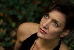 JEN CHAPIN, Photo Courtesy of HAYLOFT at Dragonfly Barn