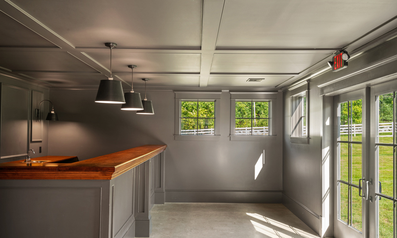 Cunningham Farms bar area, Photo credit: PGM Photography