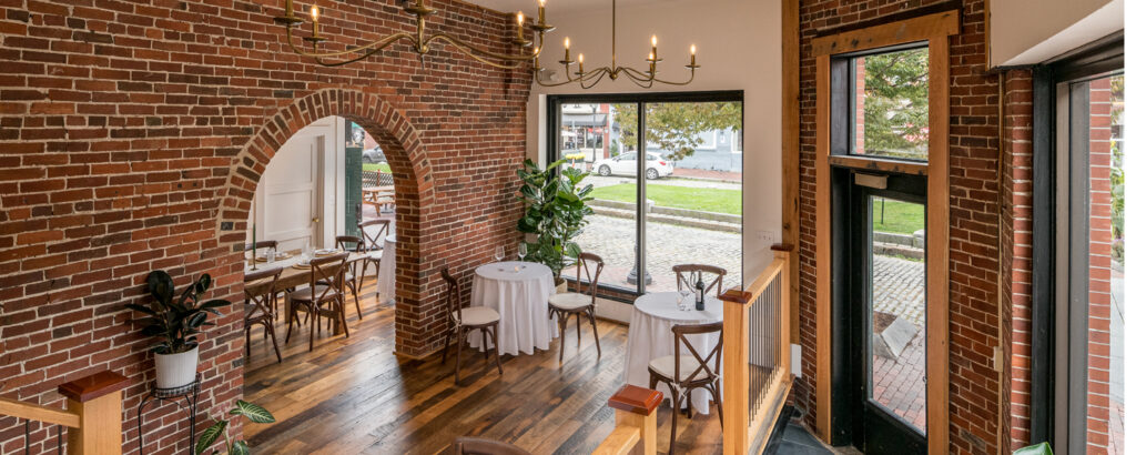 Ballast interior dinning, Photo Credit: PGM Photography Ballast interior dinning, Photo Credit: PGM Photography