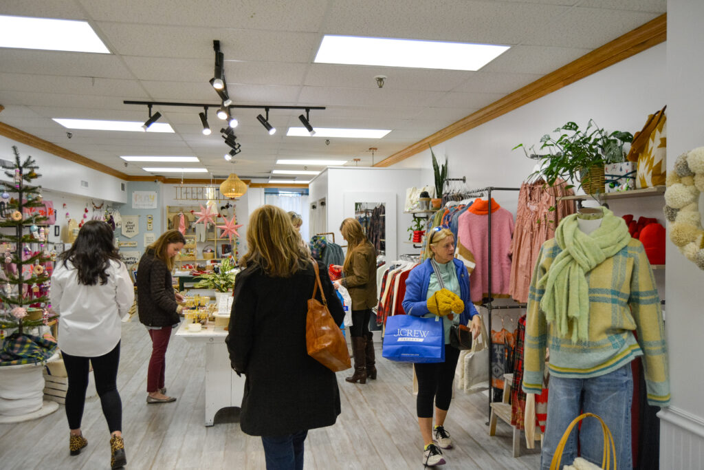 Downtown Shopping in Freeport, Photo Credit: Lauren Peters Downtown Shopping in Freeport, Photo Credit: Lauren Peters